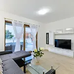 With Pool, 50 M From The Sandy - Id 2209 By Traveler Tourist Agency Krk *
