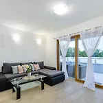 Villa With Pool, 50 M From The Sandy - Id 2209 By Traveler Tourist Agency Krk Zaton (Zadar)