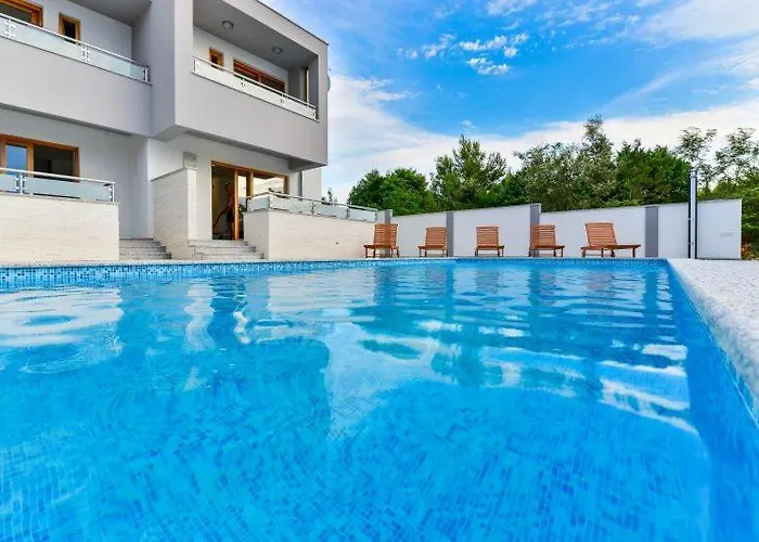 With Pool, 50 M From The Sandy - Id 2209 By Traveler Tourist Agency Krk * Zaton (Zadar)