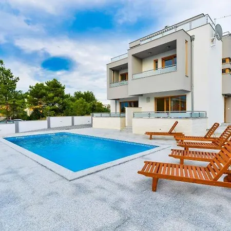 With Pool, 50 M From The Sandy - Id 2209 By Traveler Tourist Agency Krk Villa Zaton (Zadar)