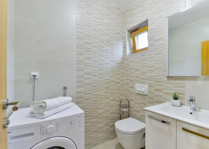 Вилла With Pool, 50 M From The Sandy - Id 2209 By Traveler Tourist Agency Krk