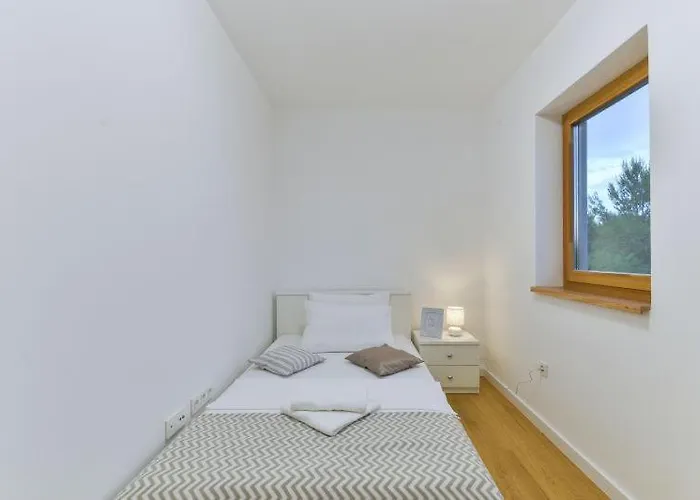 Вилла With Pool, 50 M From The Sandy - Id 2209 By Traveler Tourist Agency Krk Затон