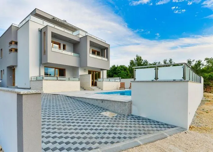 With Pool, 50 M From The Sandy - Id 2209 By Traveler Tourist Agency Krk *